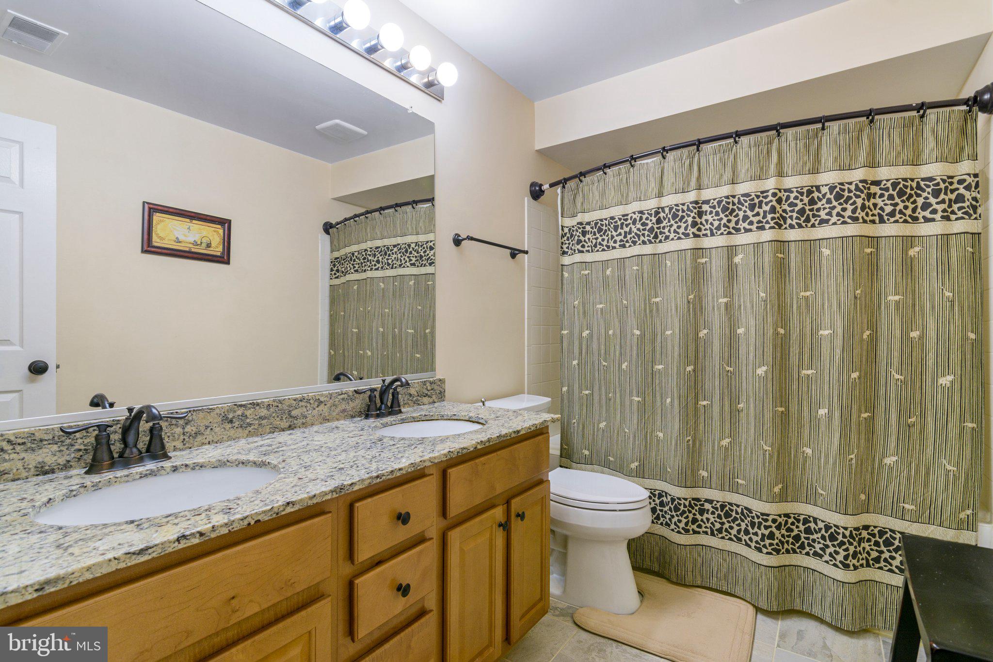 FAIRFIELD HOUSE - Residential