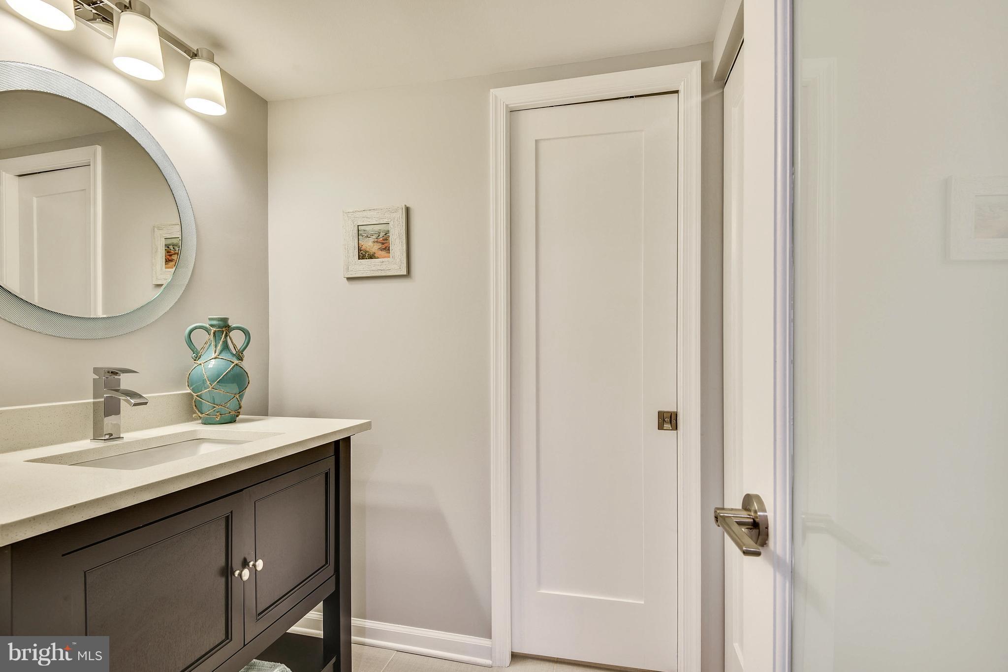 ROLAND PARK - Residential