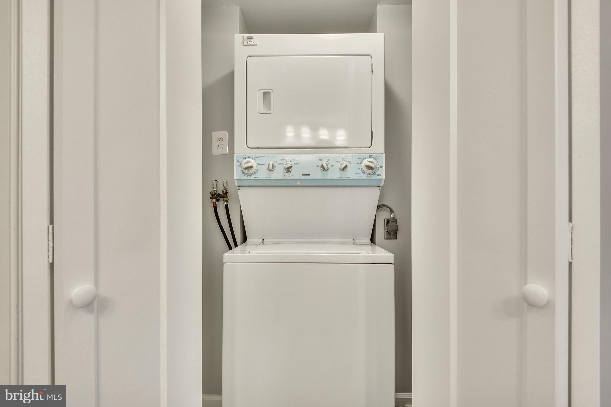 ROLAND PARK - Residential