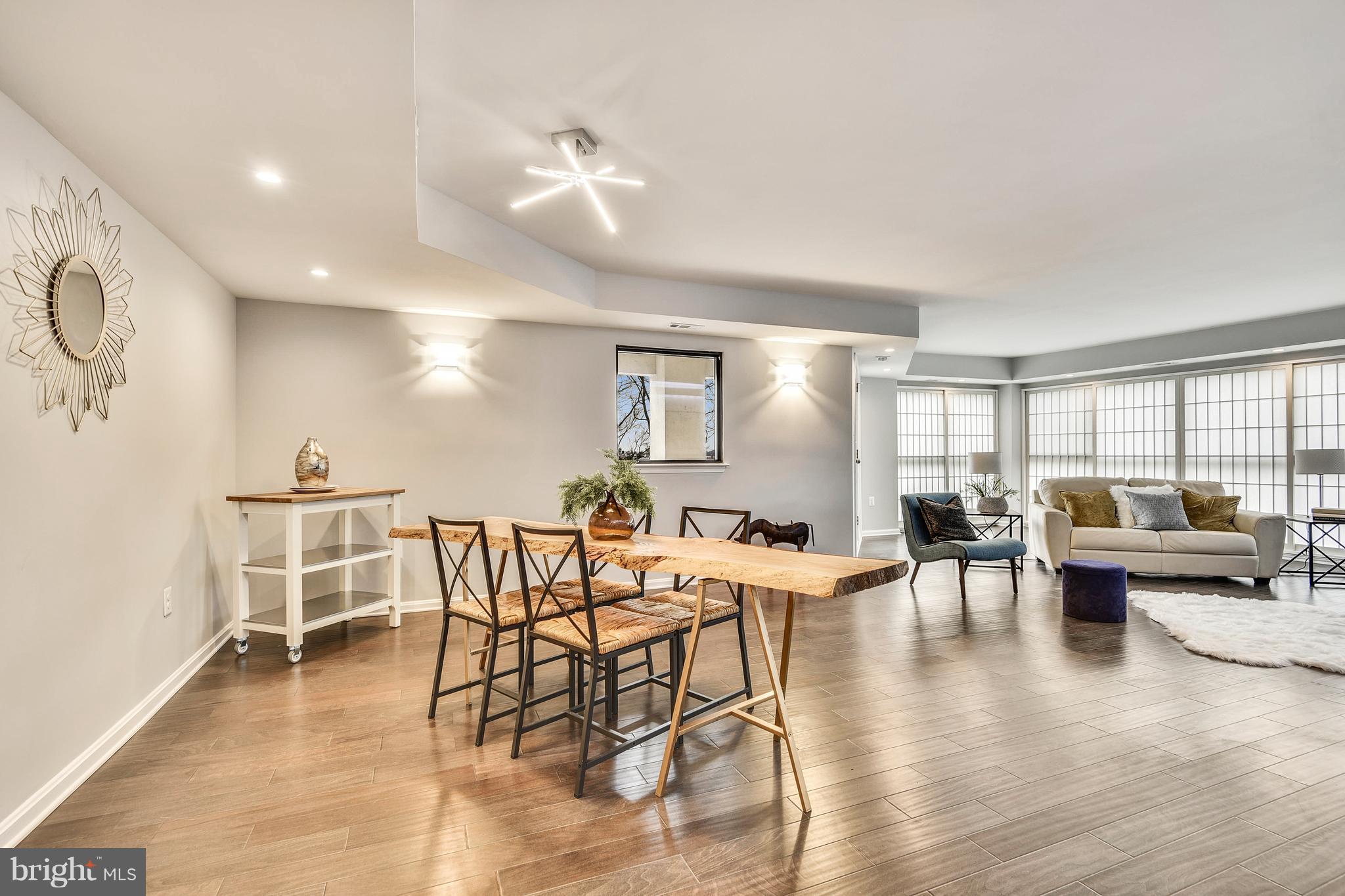 ROLAND PARK - Residential