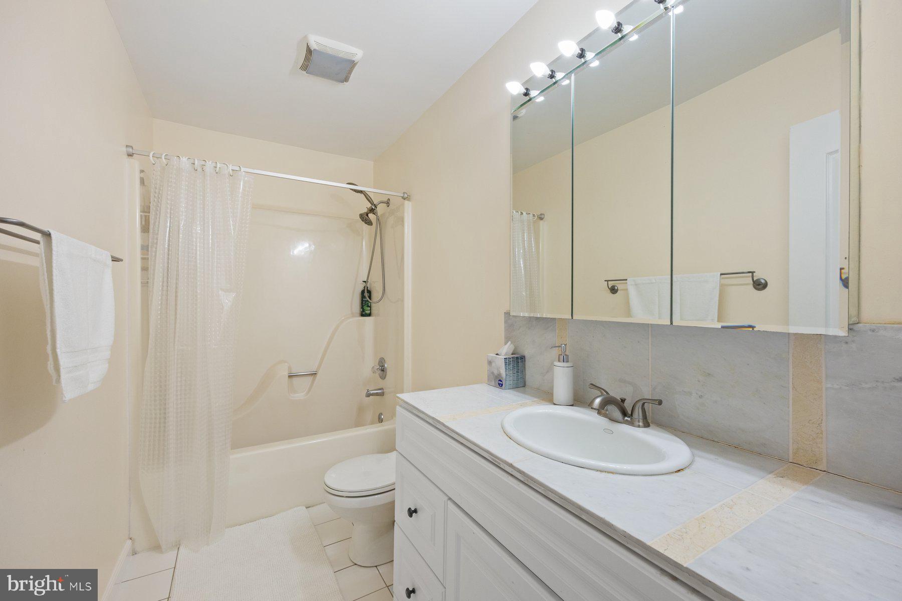 TIMBERGROVE - Residential