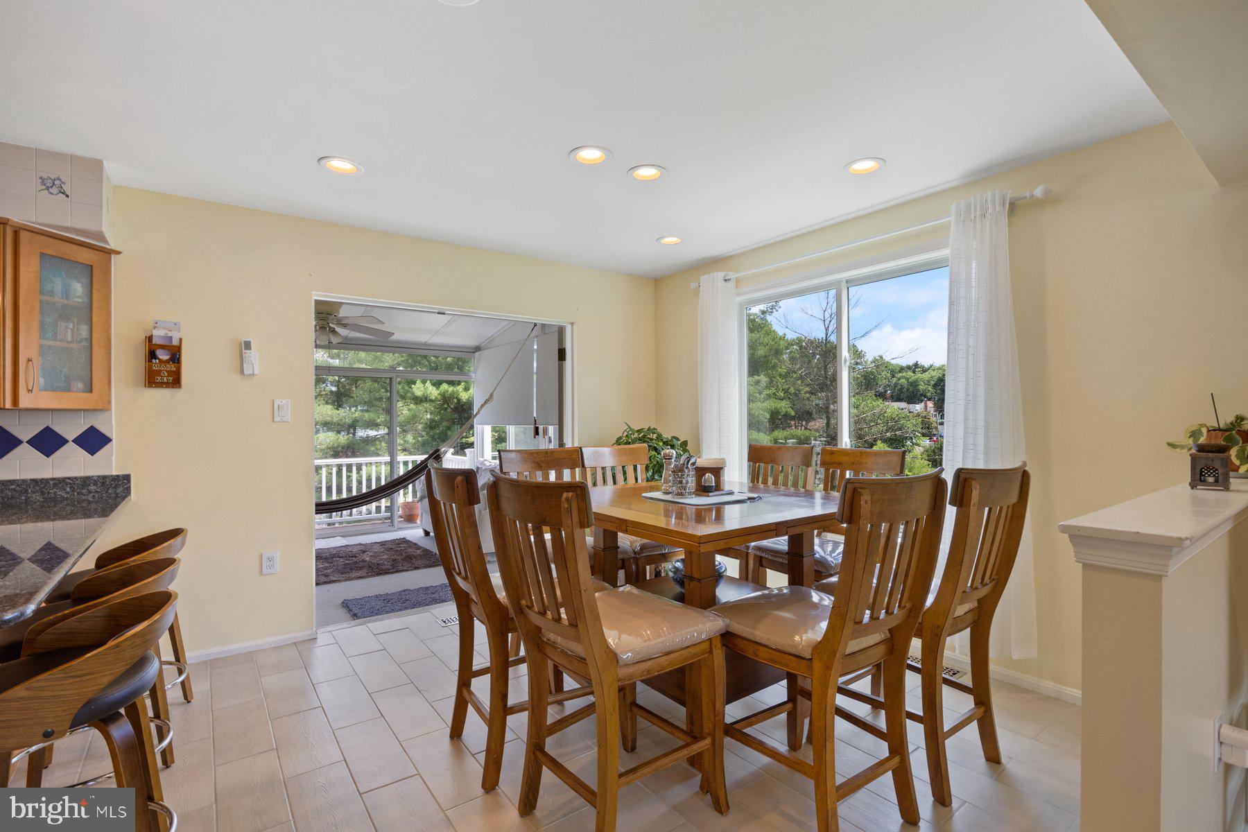 TIMBERGROVE - Residential