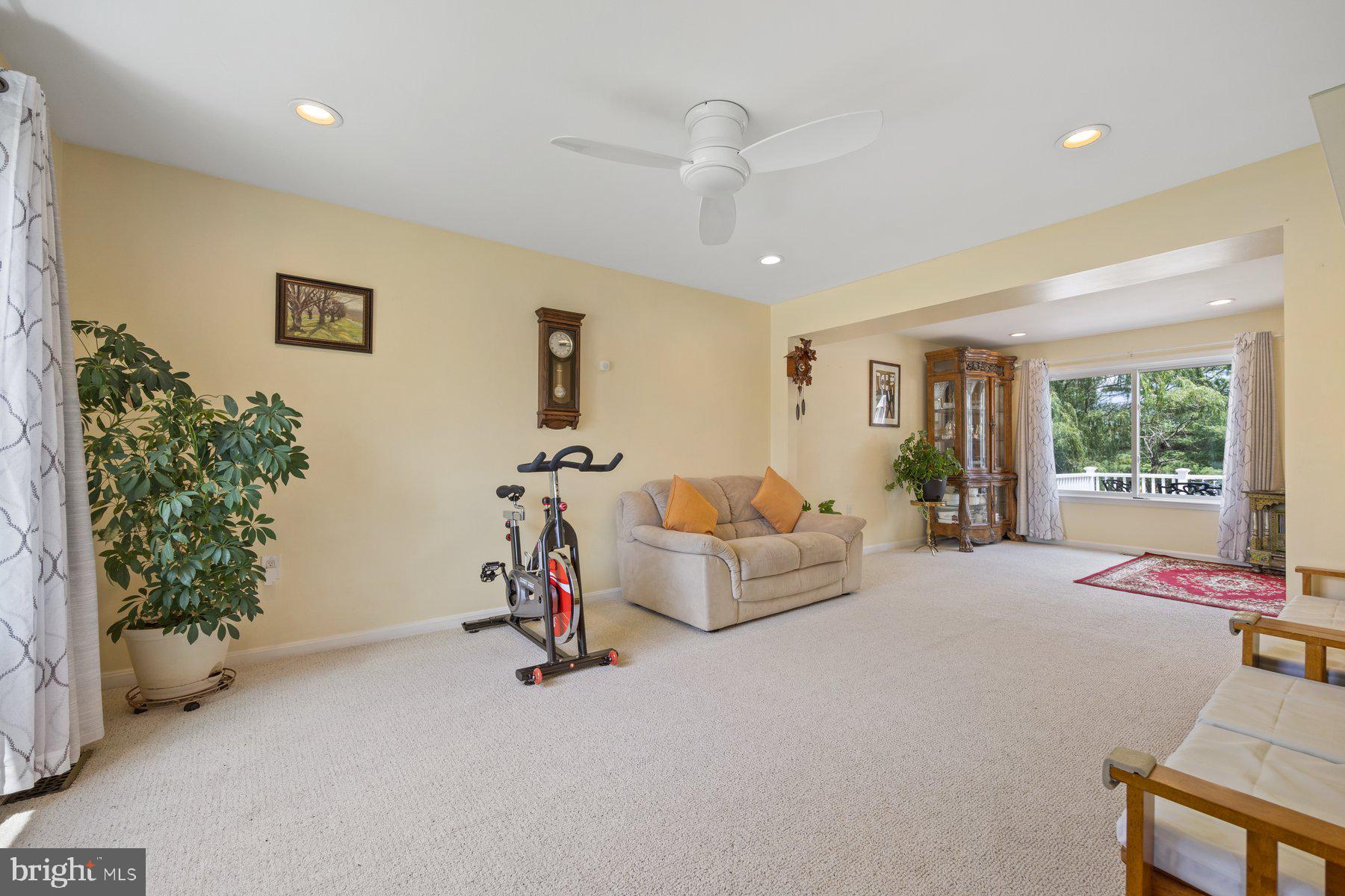 TIMBERGROVE - Residential