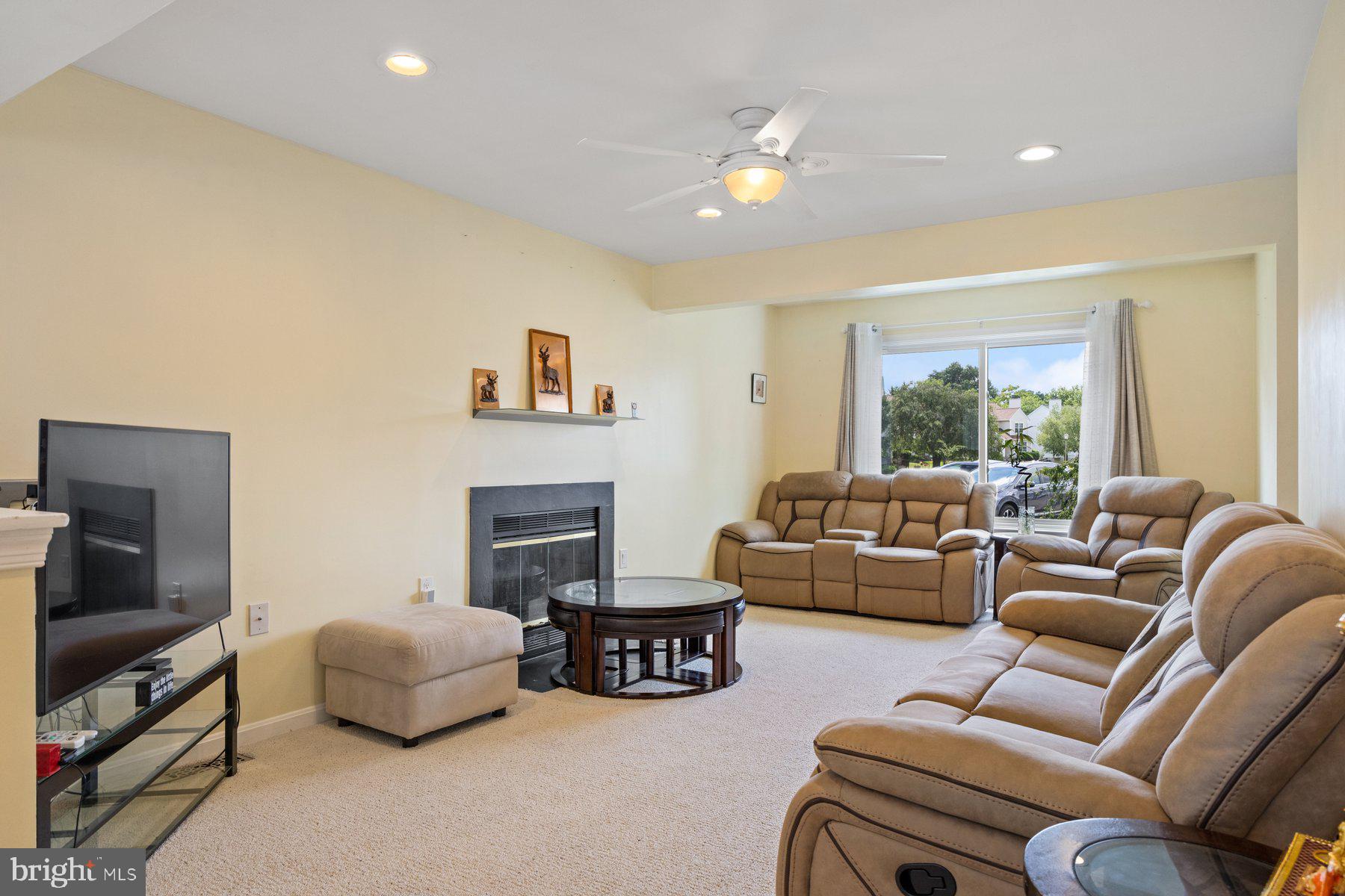 TIMBERGROVE - Residential