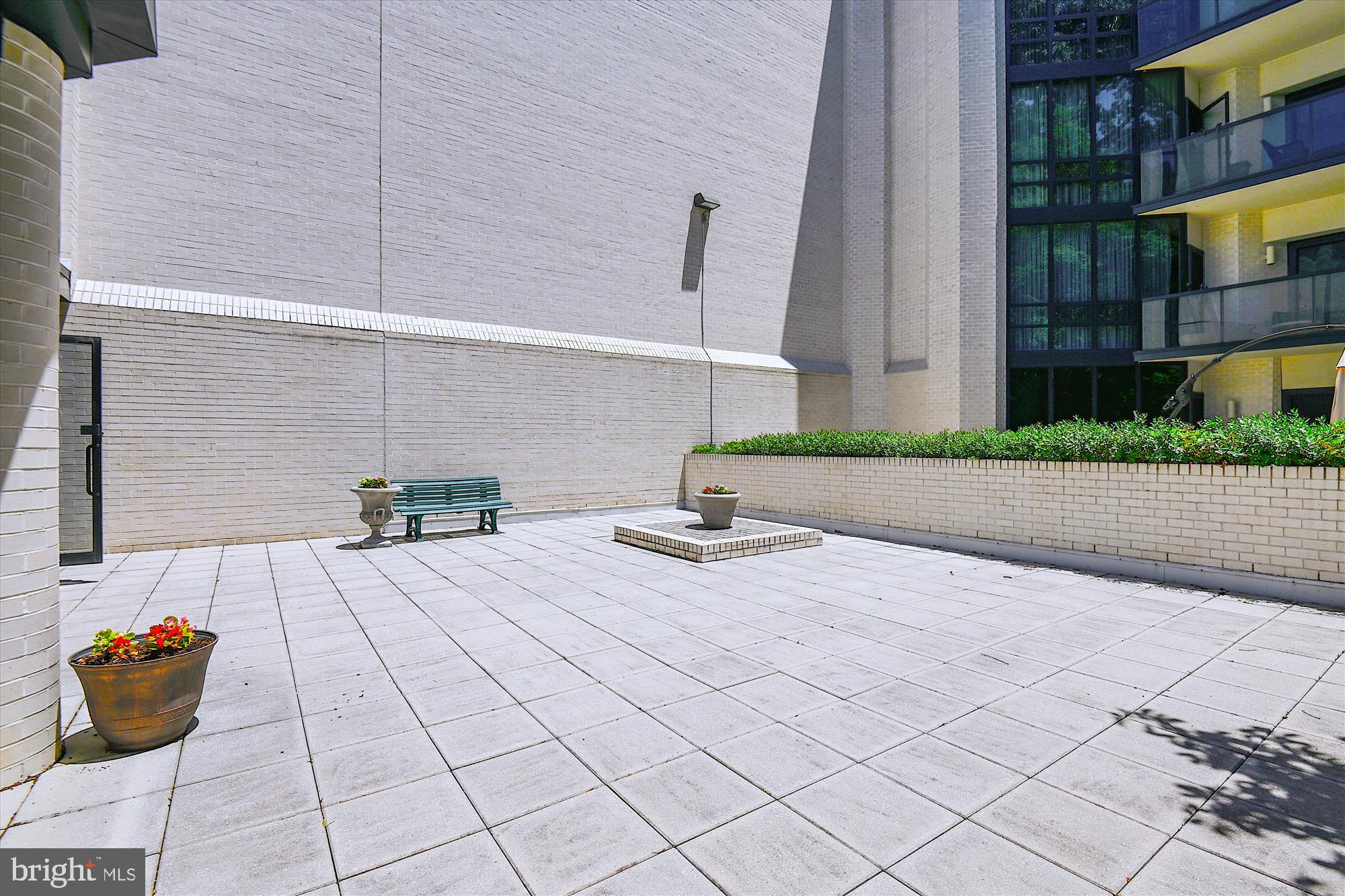 PAVILION IN THE PARK - Residential