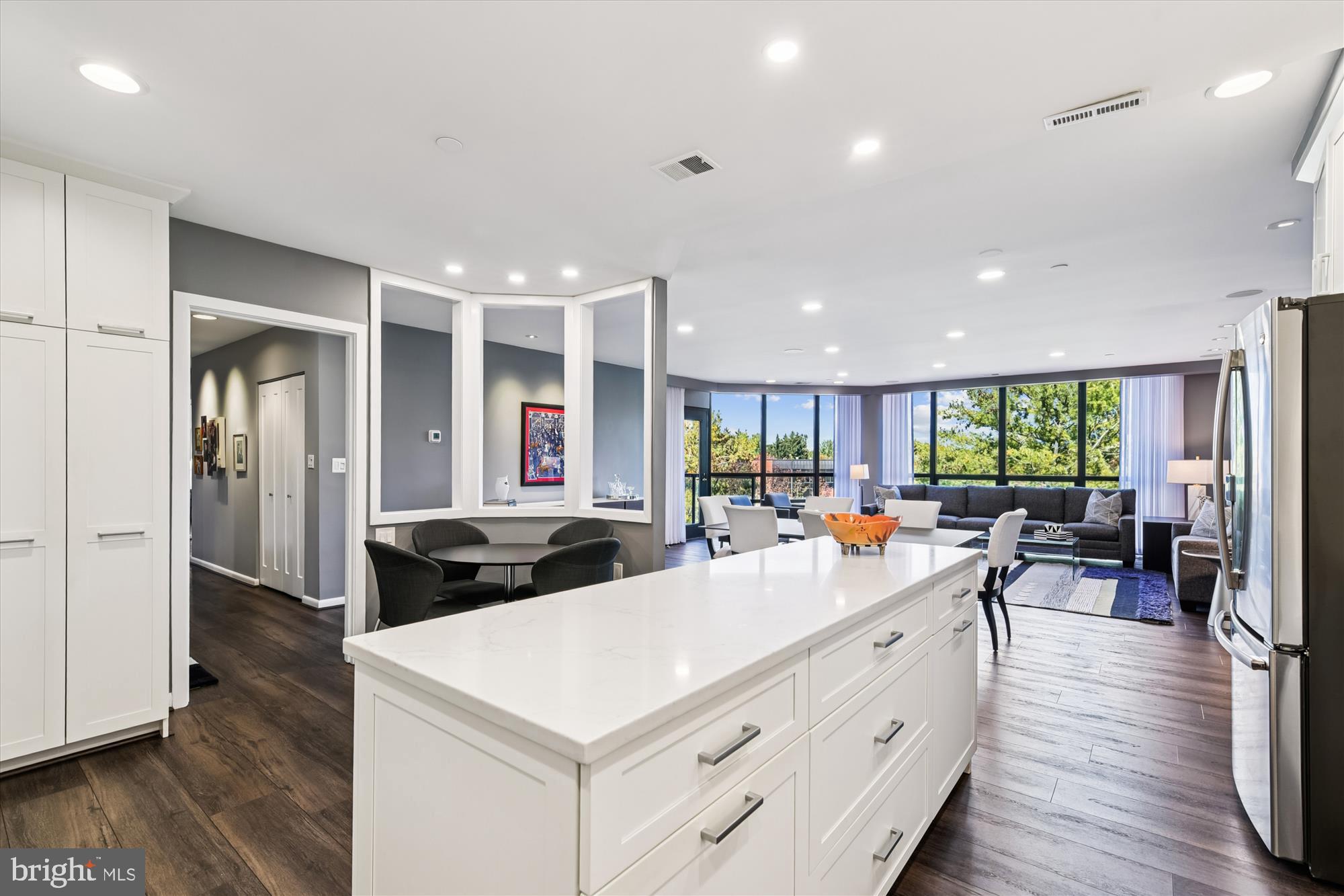 PAVILION IN THE PARK - Residential