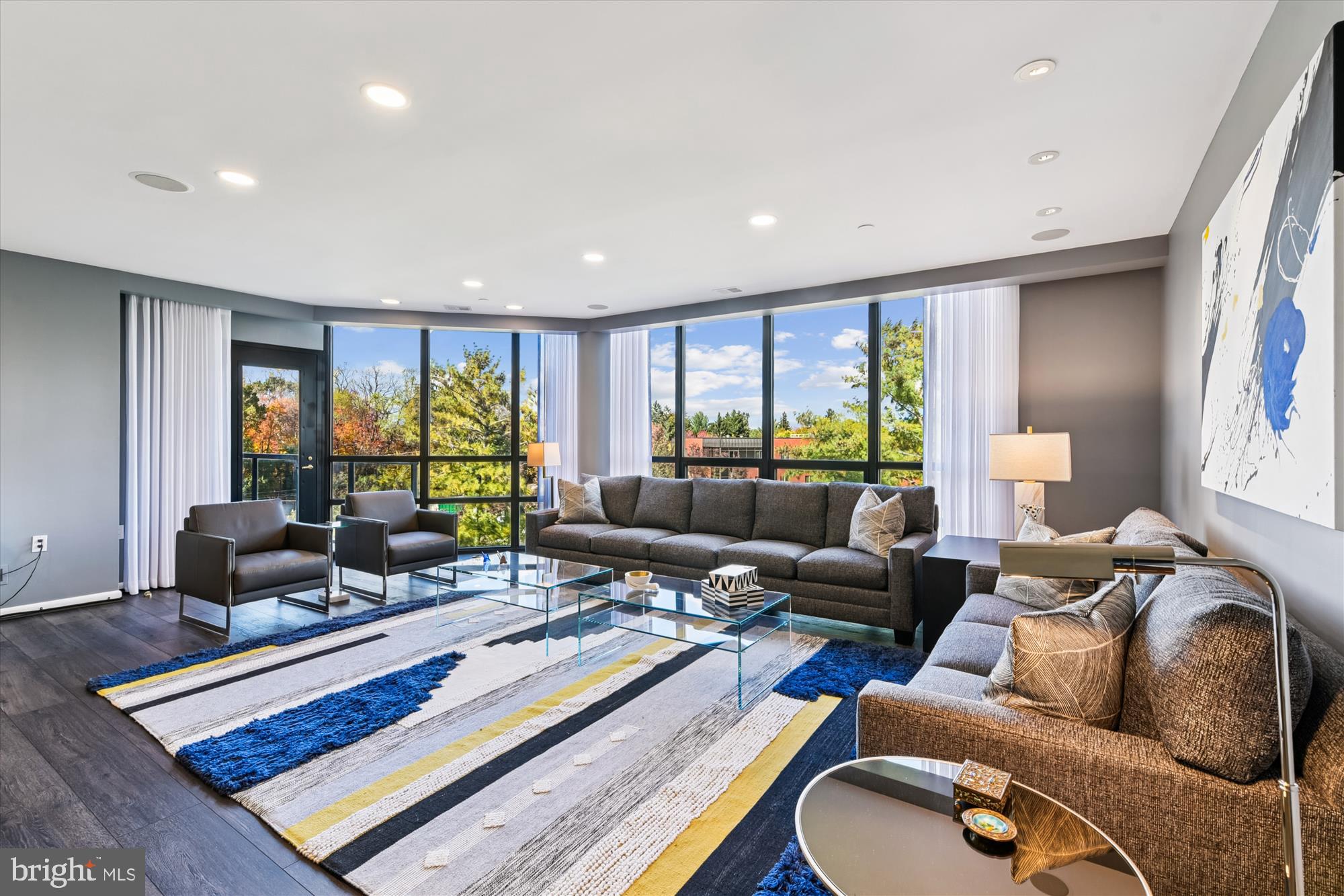 PAVILION IN THE PARK - Residential