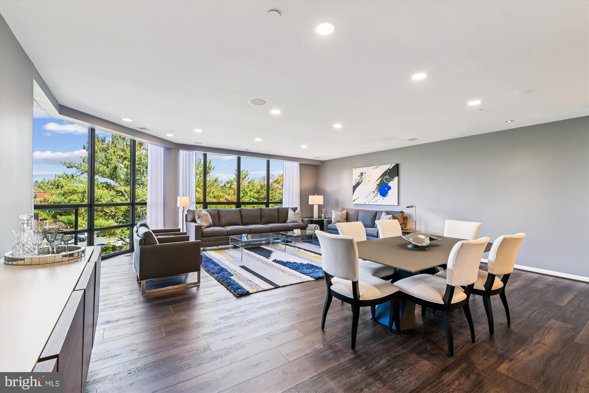 PAVILION IN THE PARK - Residential