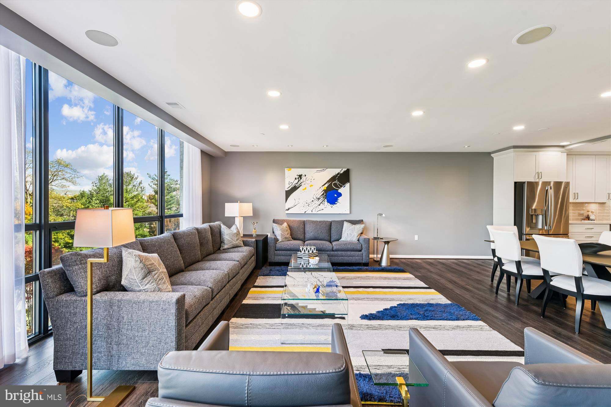 PAVILION IN THE PARK - Residential