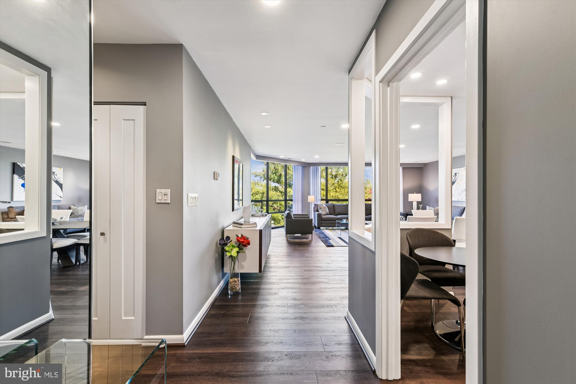 PAVILION IN THE PARK - Residential