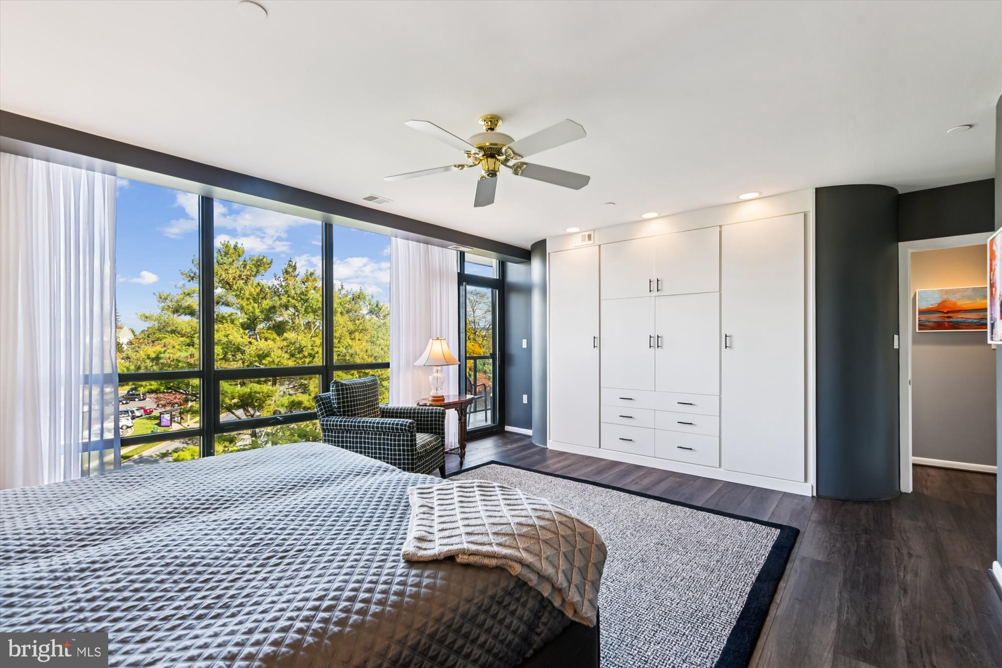 PAVILION IN THE PARK - Residential