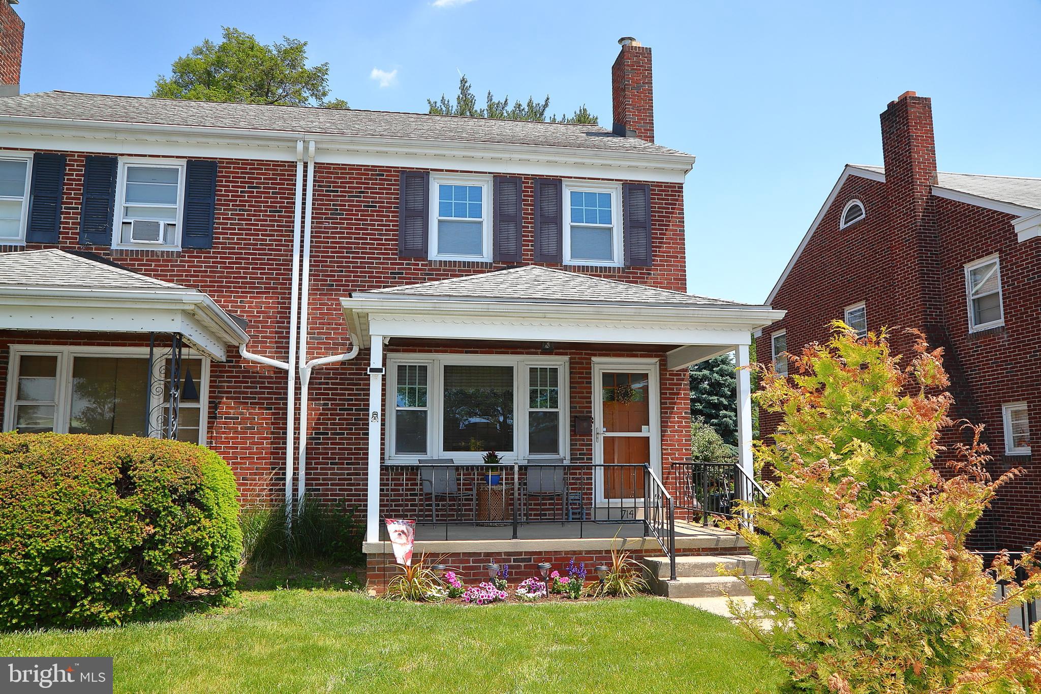 714 FOUNTAIN AVENUE