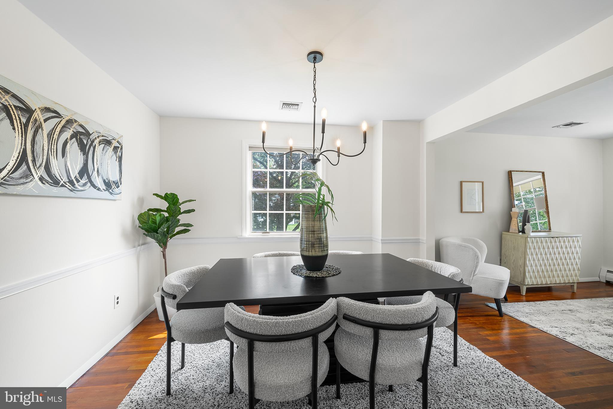 502 VALLEYWYCK DRIVE