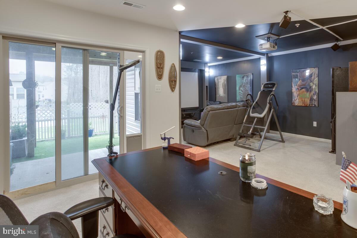 HOLLY RIDGE - Residential