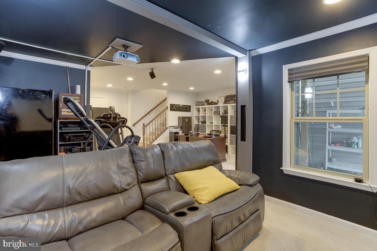 HOLLY RIDGE - Residential