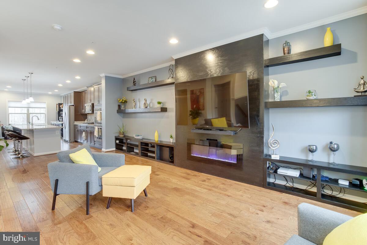 HOLLY RIDGE - Residential