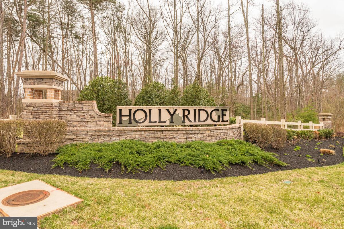 HOLLY RIDGE - Residential