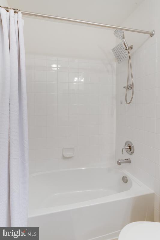 HOLLY RIDGE - Residential