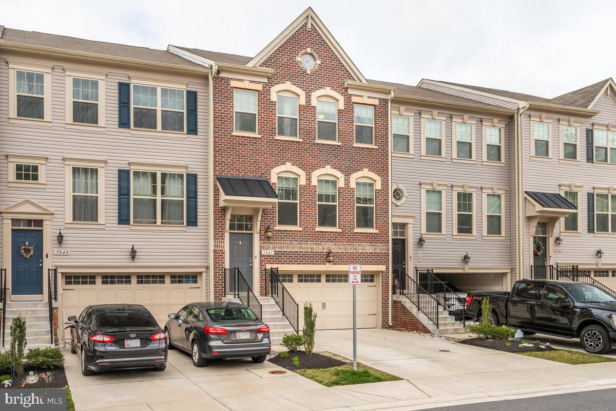 HOLLY RIDGE - Residential