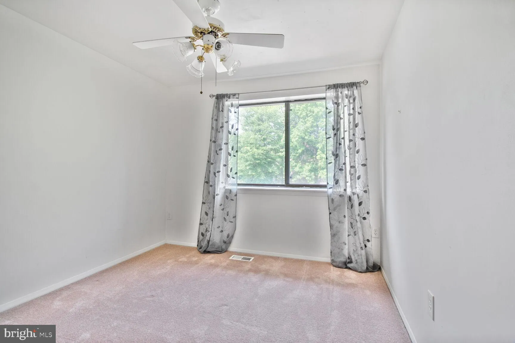 Columbia, Maryland 21045, United States, 4 Bedrooms Bedrooms, ,4 BathroomsBathrooms,Residential,Active,146668