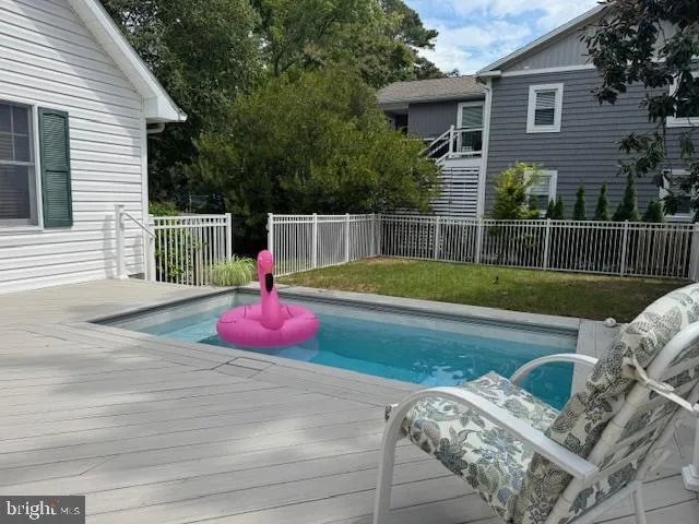 Bethany Beach, Delaware 19930, United States, 4 Bedrooms Bedrooms, ,2 BathroomsBathrooms,Residential,Pending,210431