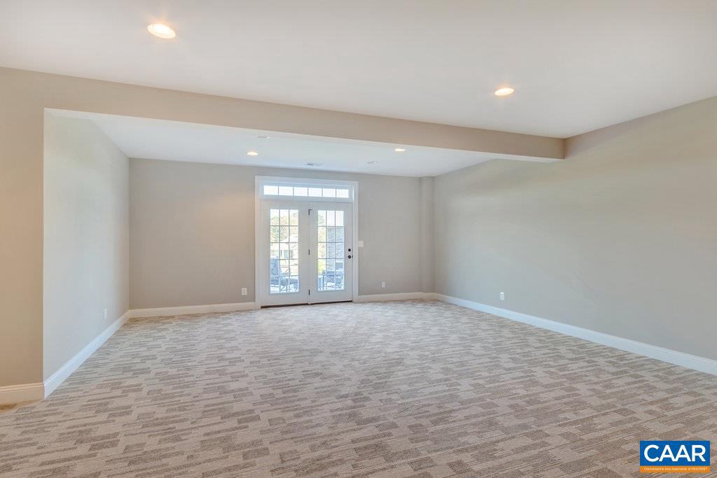 SPRING CREEK - Residential