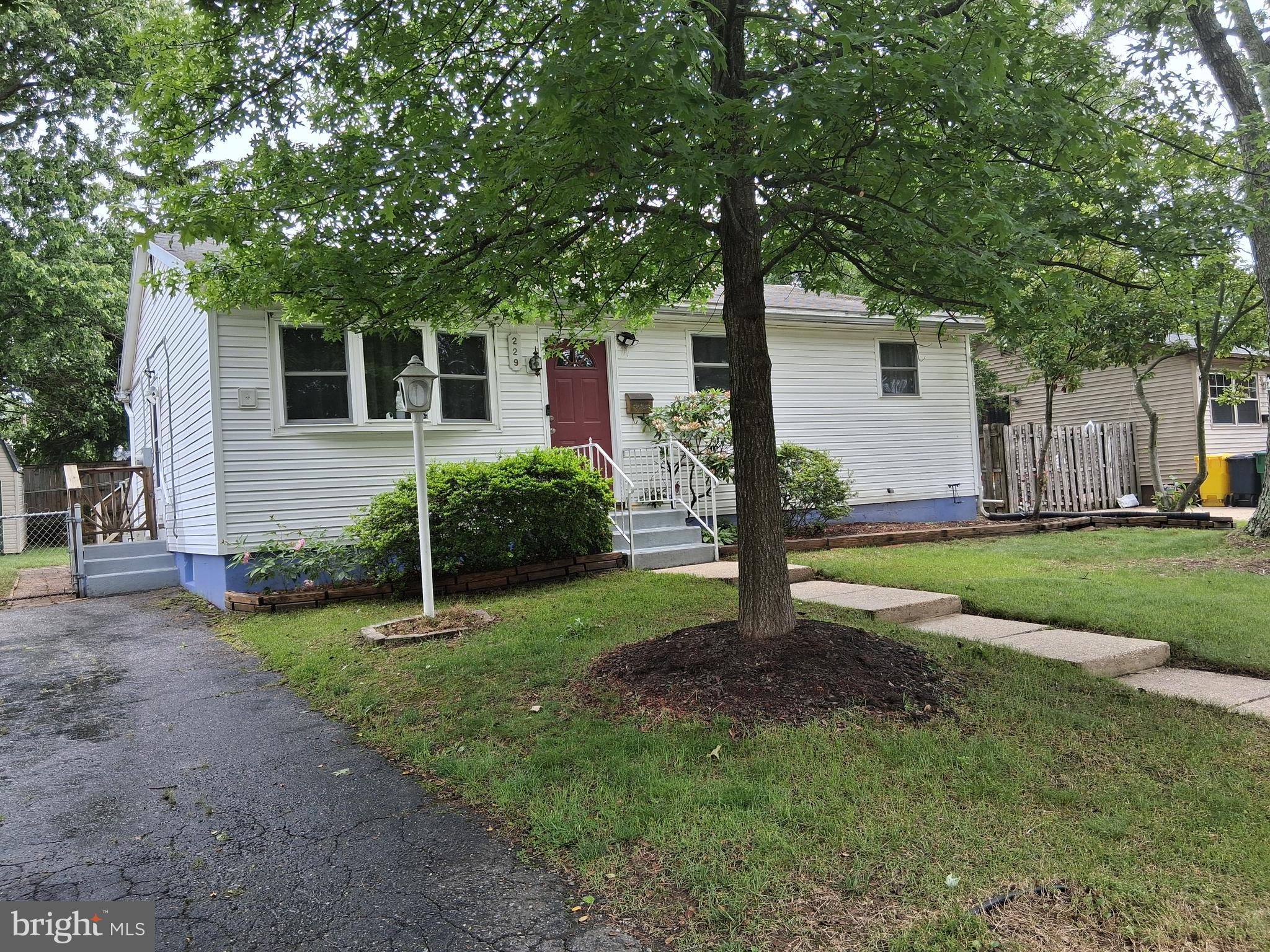 229 OLD LINE AVENUE
