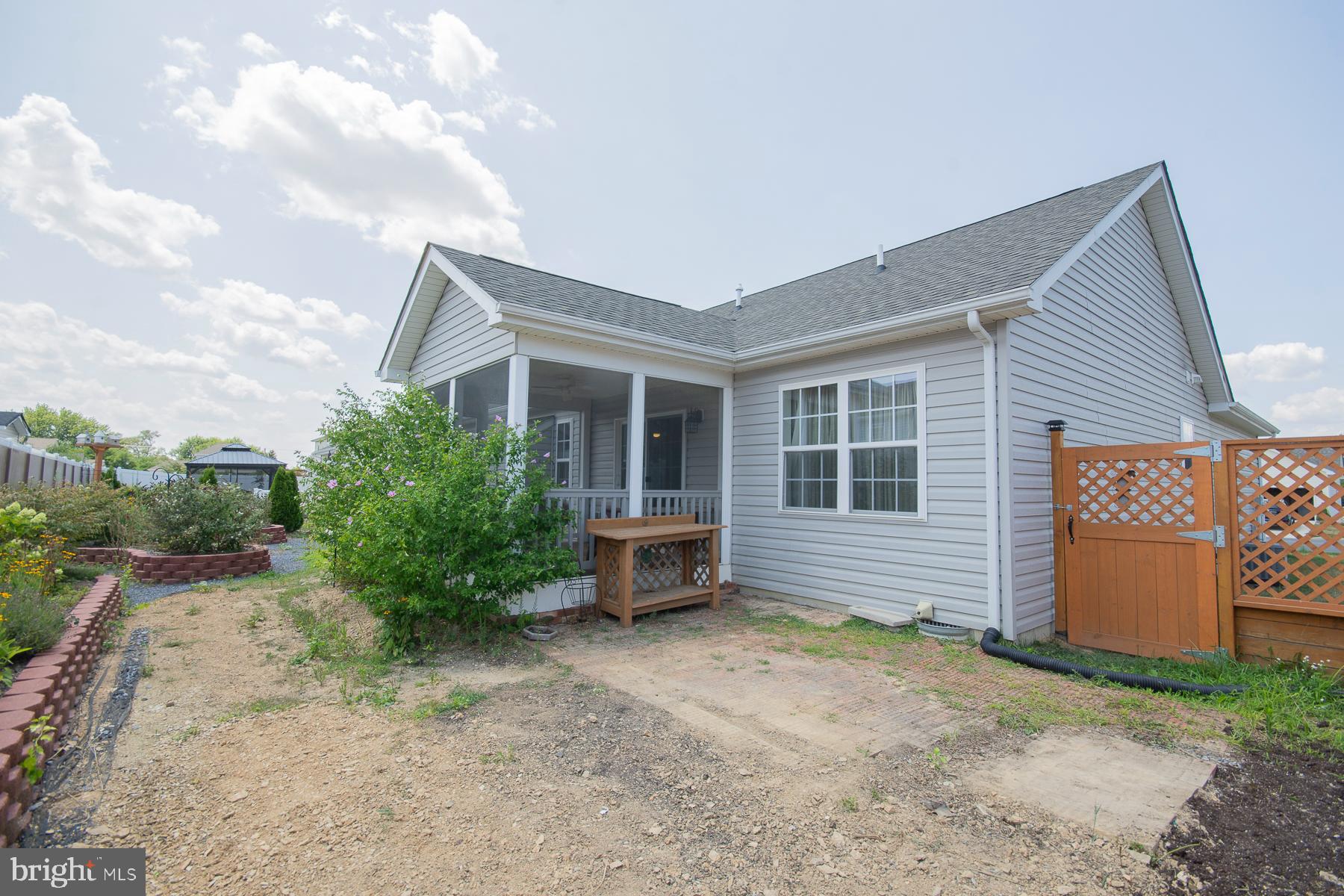 HERITAGE HILLS - Residential