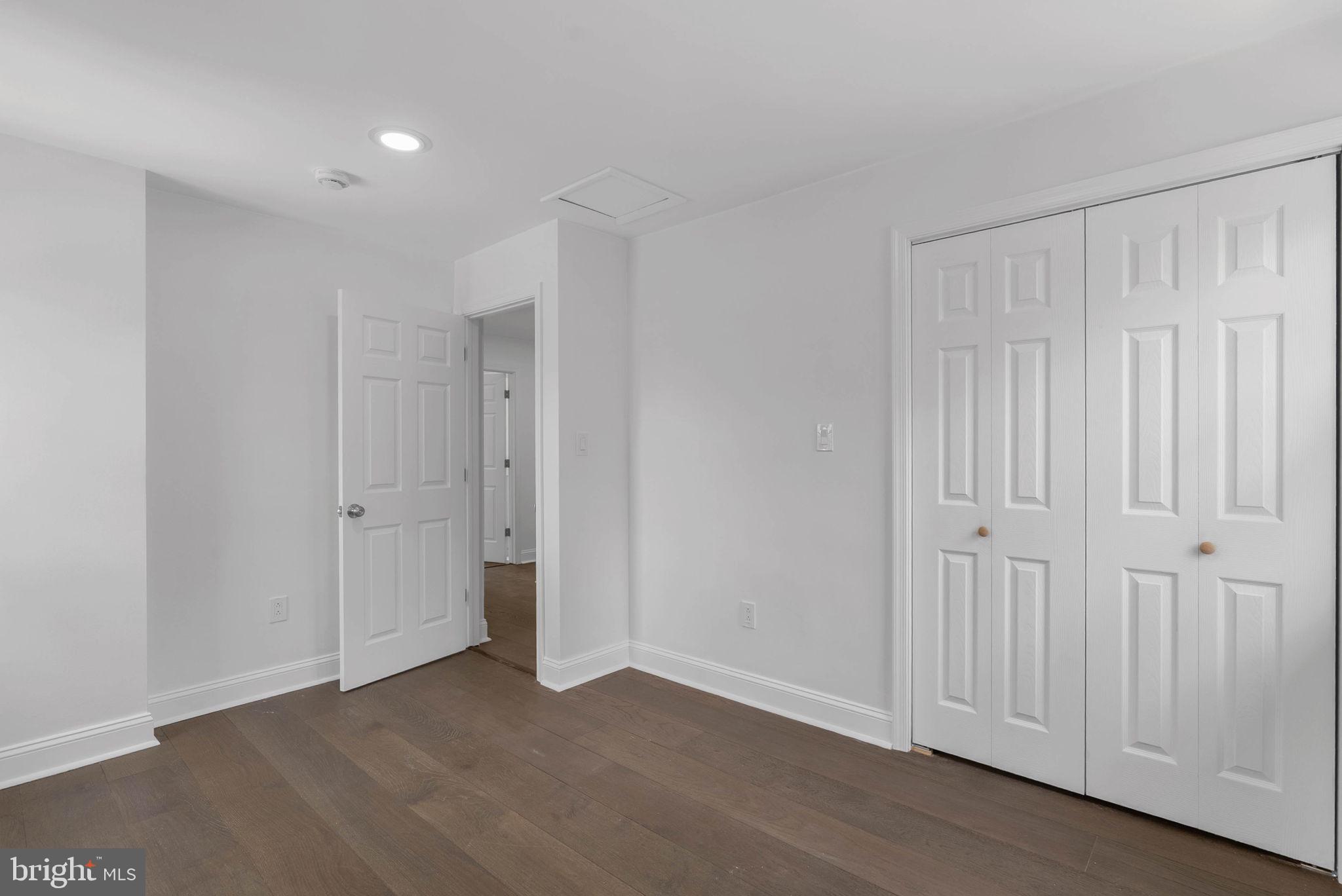 COLLEGE PARK - Residential