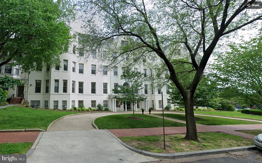 101 NORTH CAROLINA AVENUE SE 301