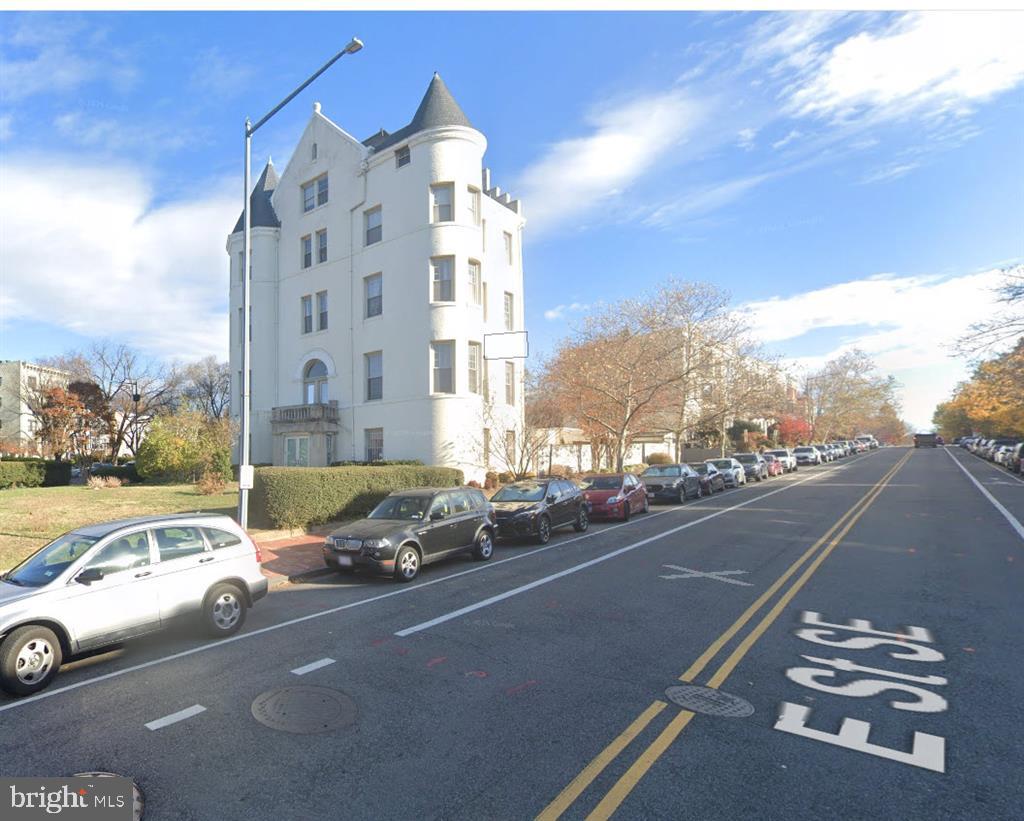 101 NORTH CAROLINA AVENUE SE 301
