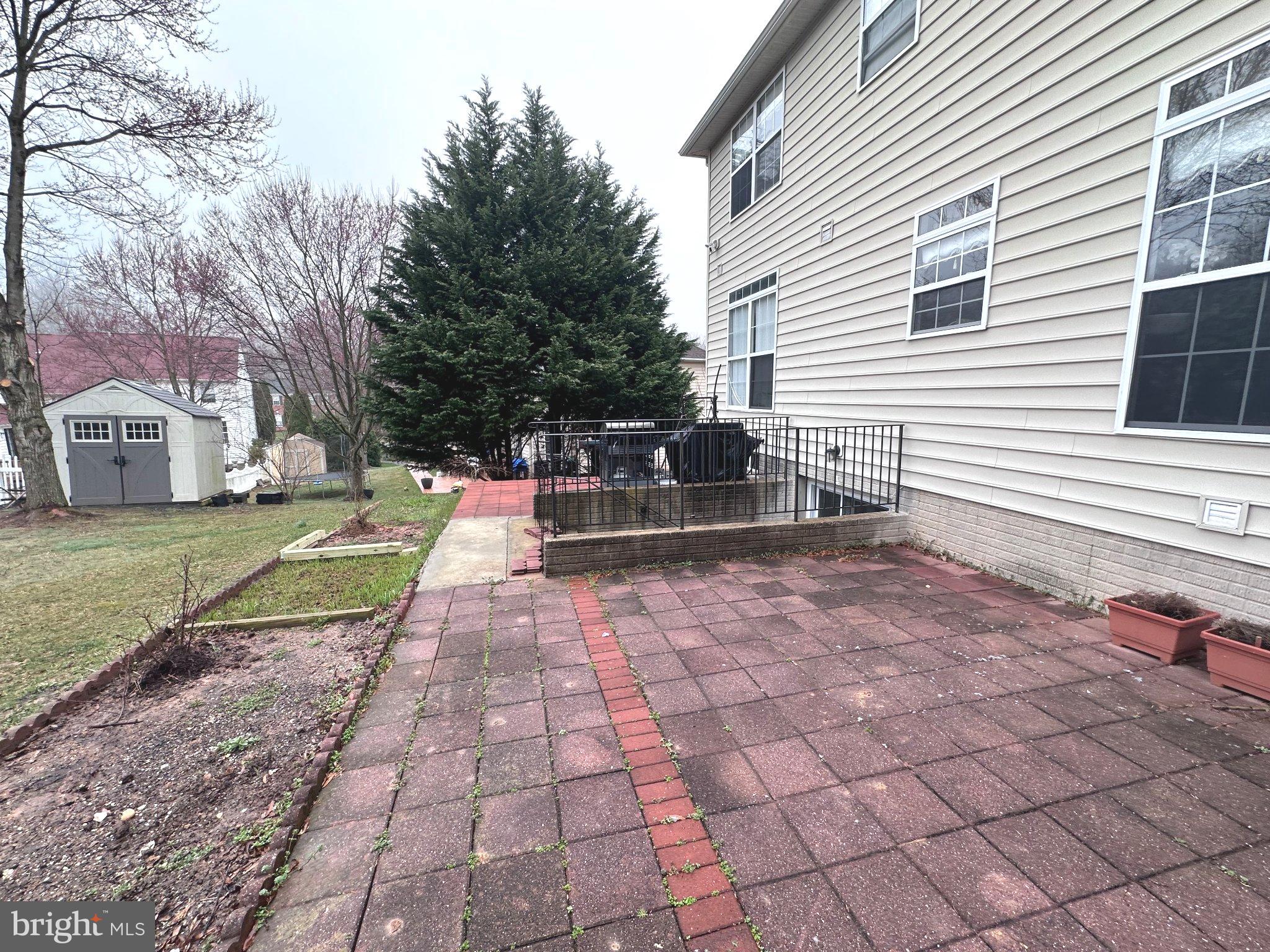 DALE CITY - Residential Lease