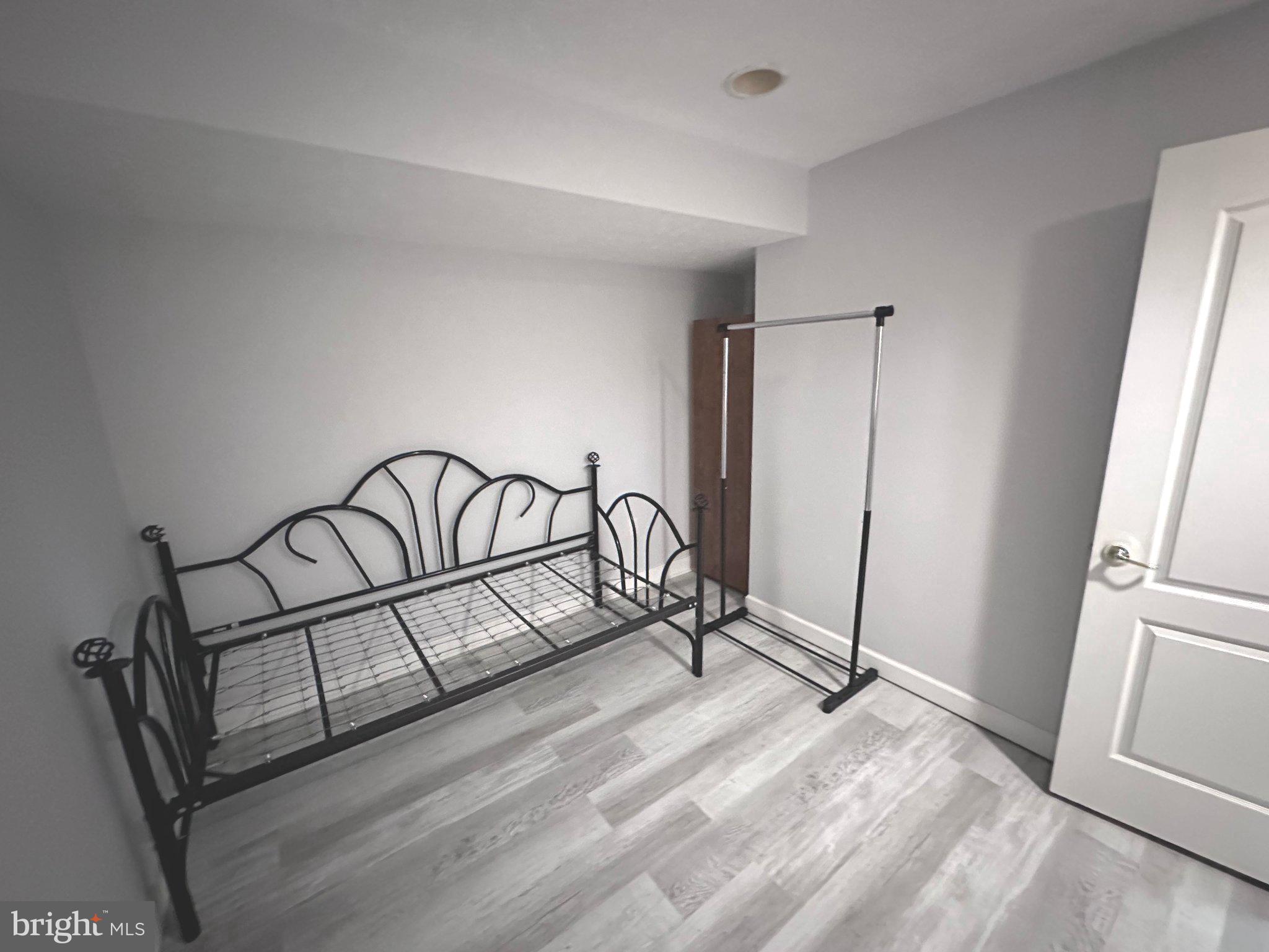 DALE CITY - Residential Lease