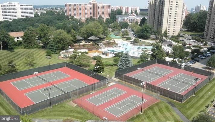 WATERGATE AT LANDMARK - Residential