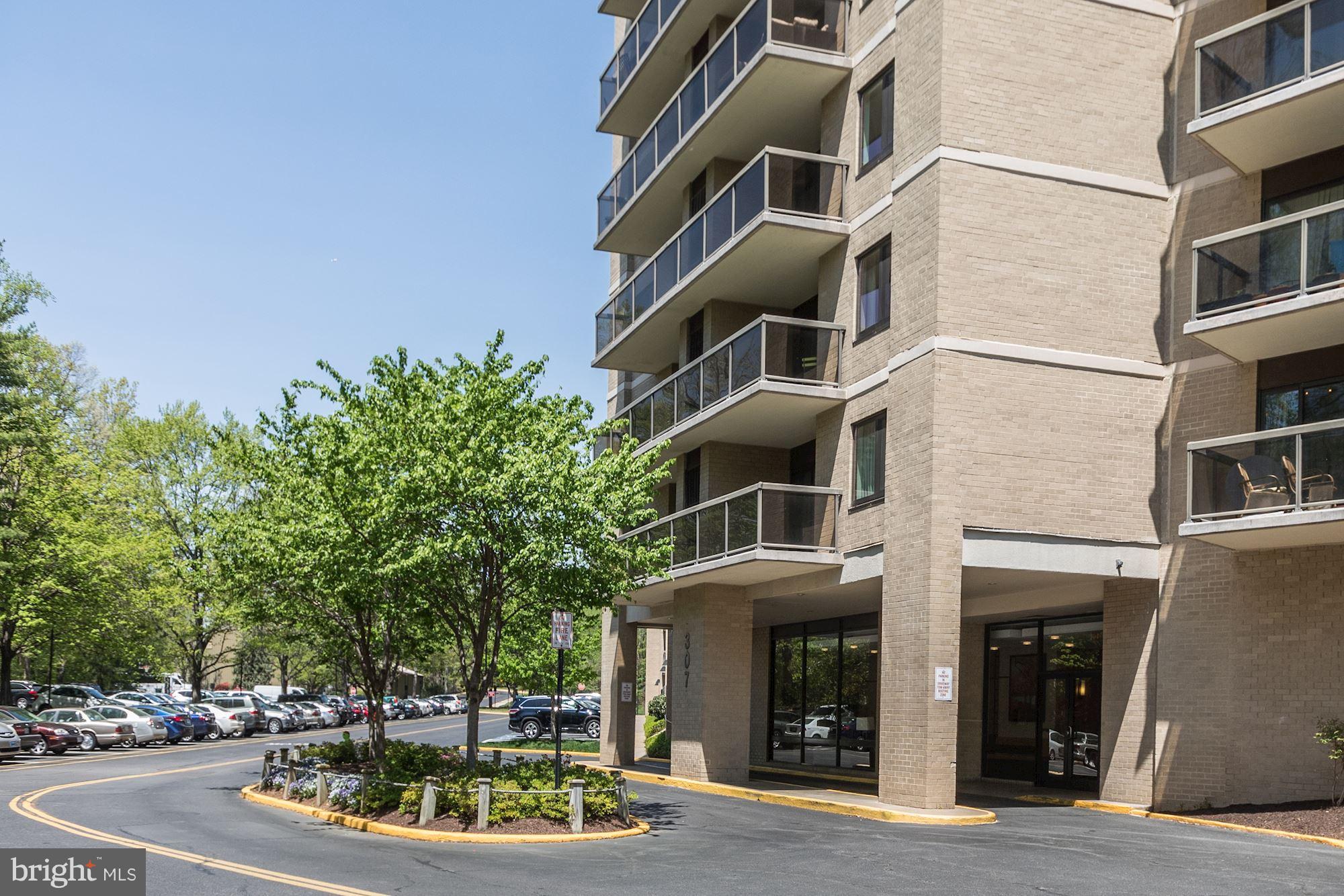 WATERGATE AT LANDMARK - Residential