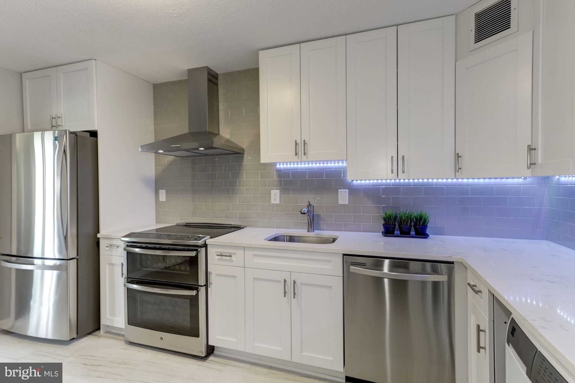 WATERGATE AT LANDMARK - Residential