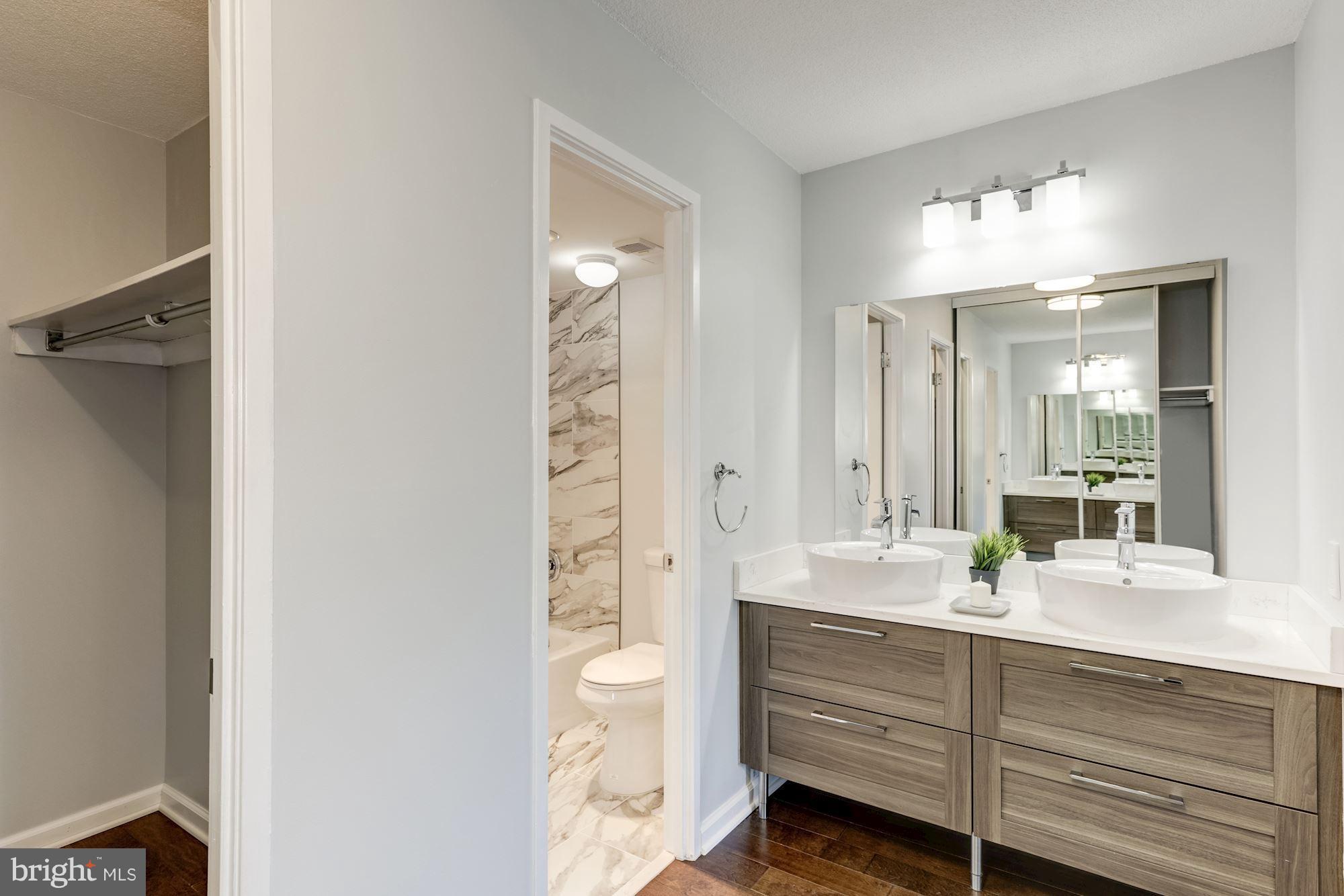 WATERGATE AT LANDMARK - Residential