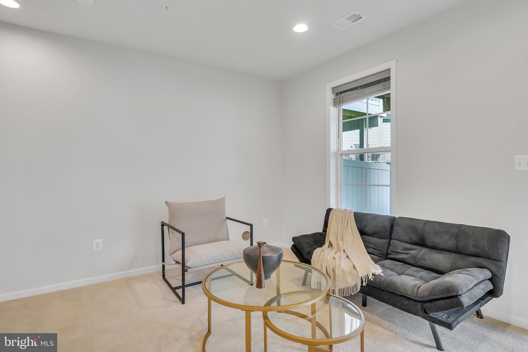 JEFFERSON PLACE - Residential