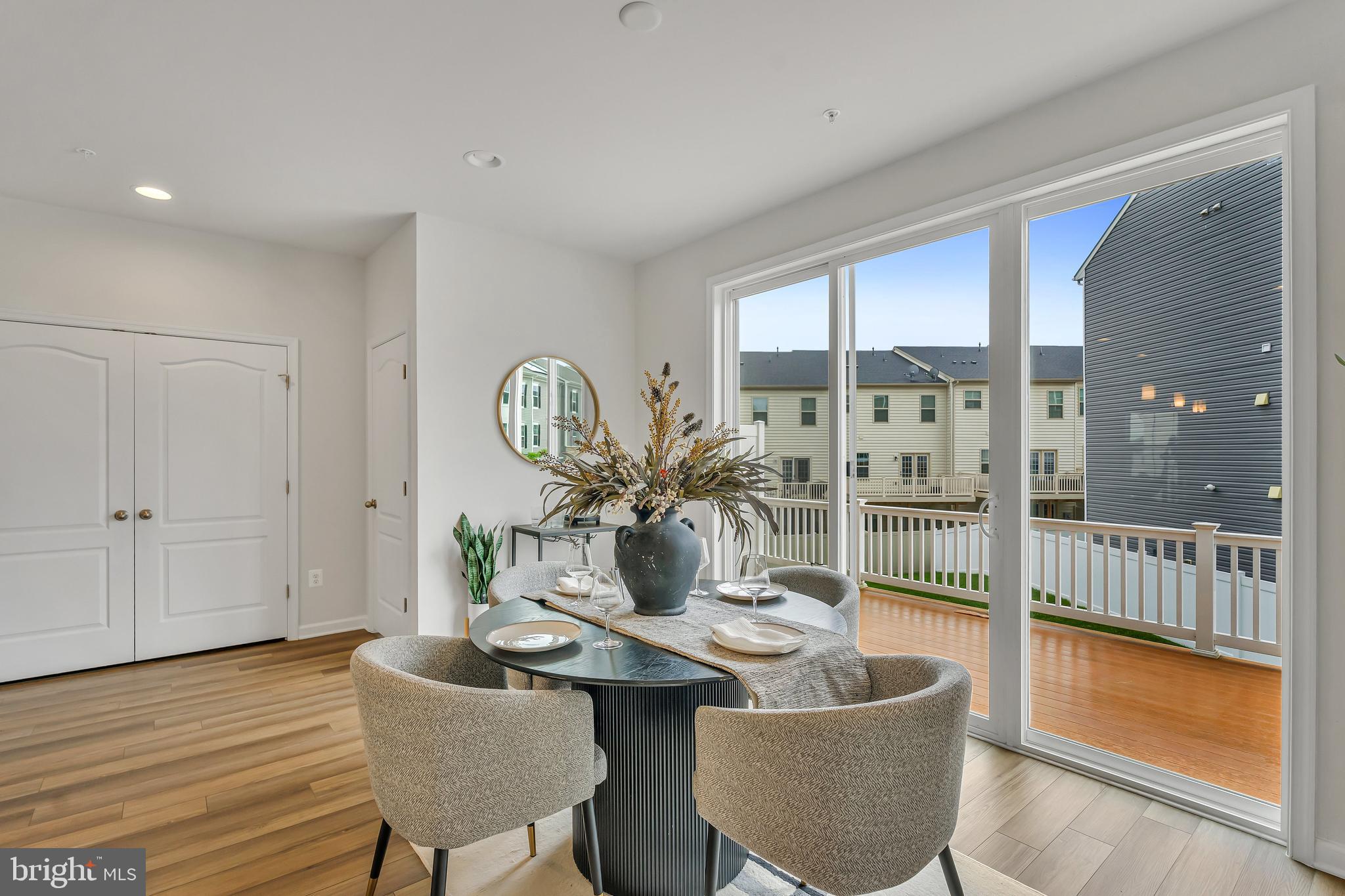 JEFFERSON PLACE - Residential