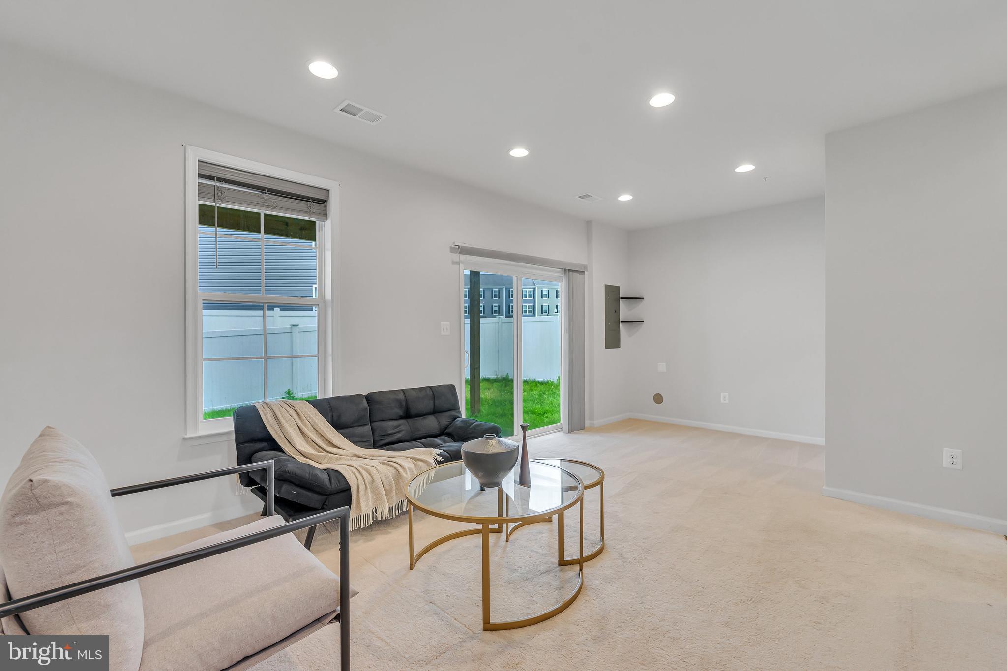 JEFFERSON PLACE - Residential