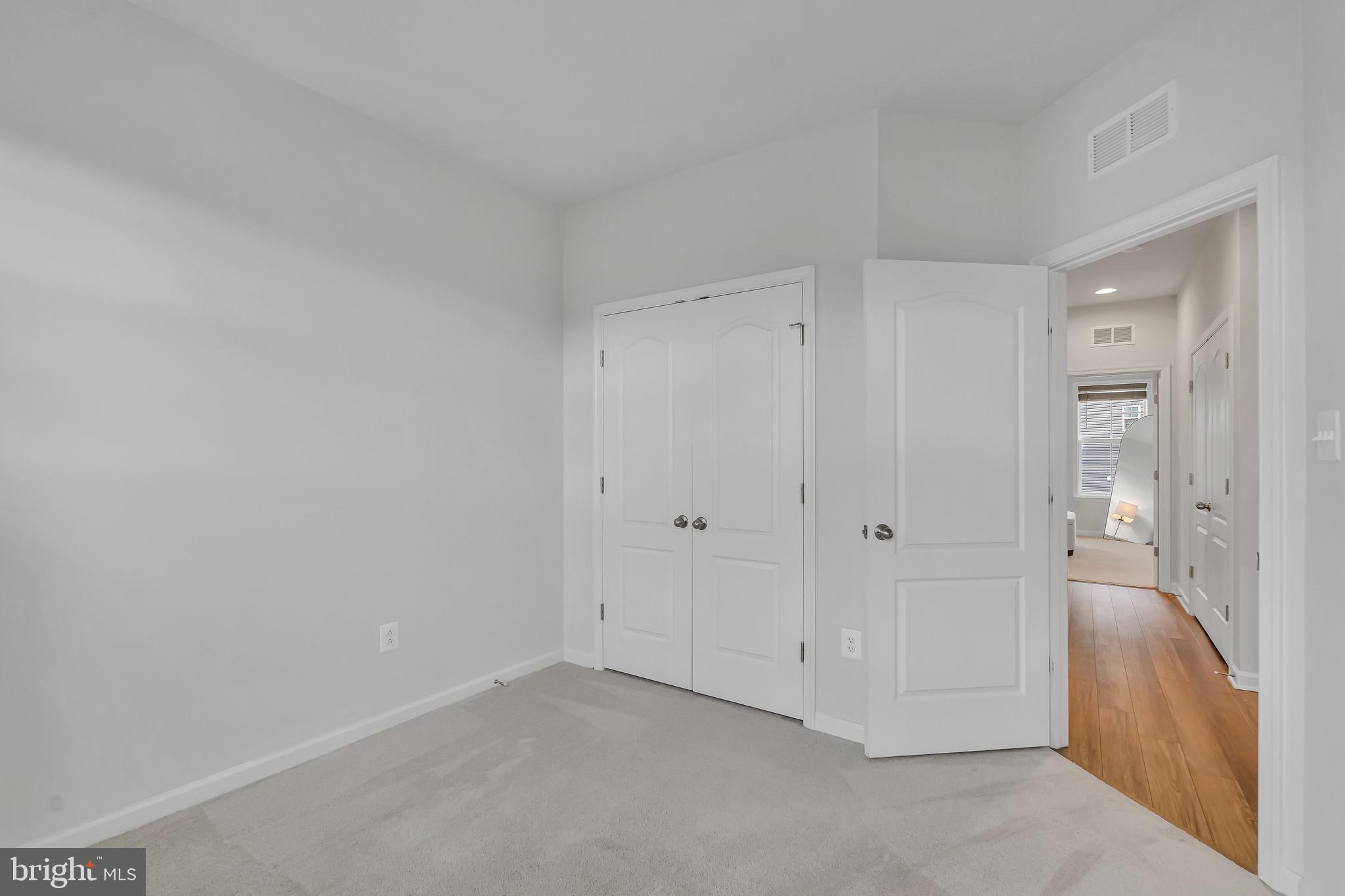 JEFFERSON PLACE - Residential