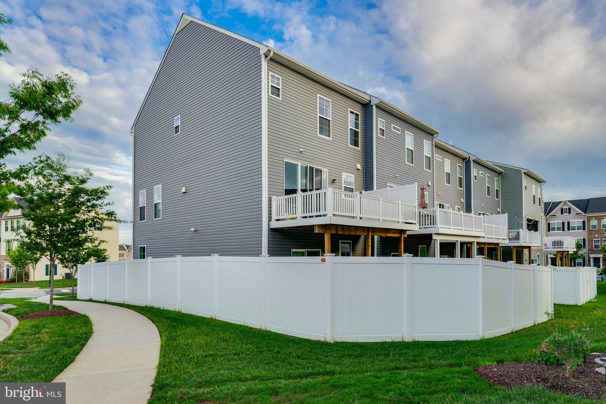 JEFFERSON PLACE - Residential