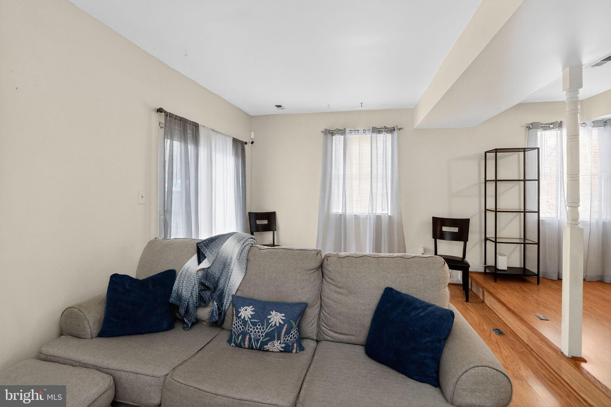 DALE CITY - Residential