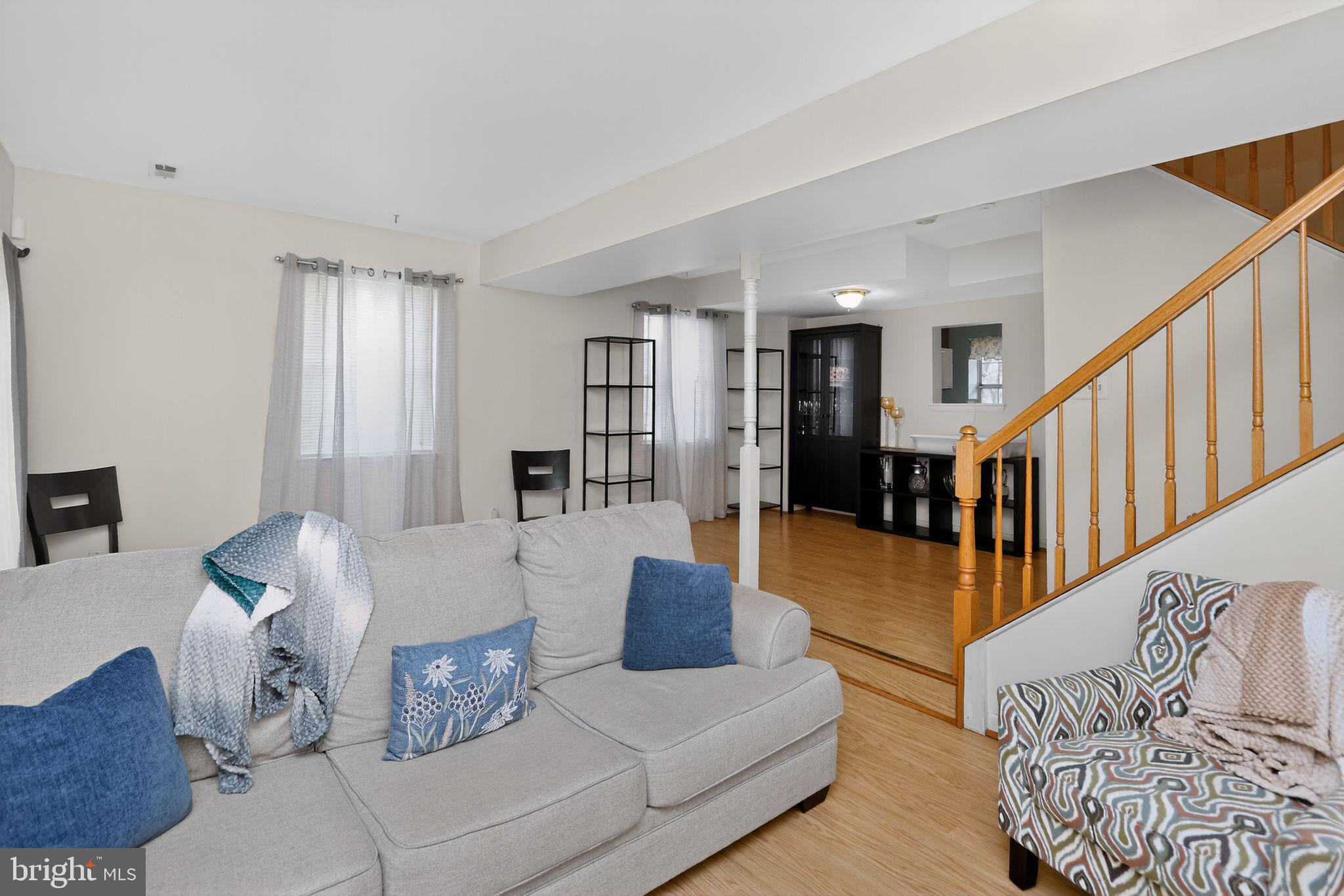 DALE CITY - Residential