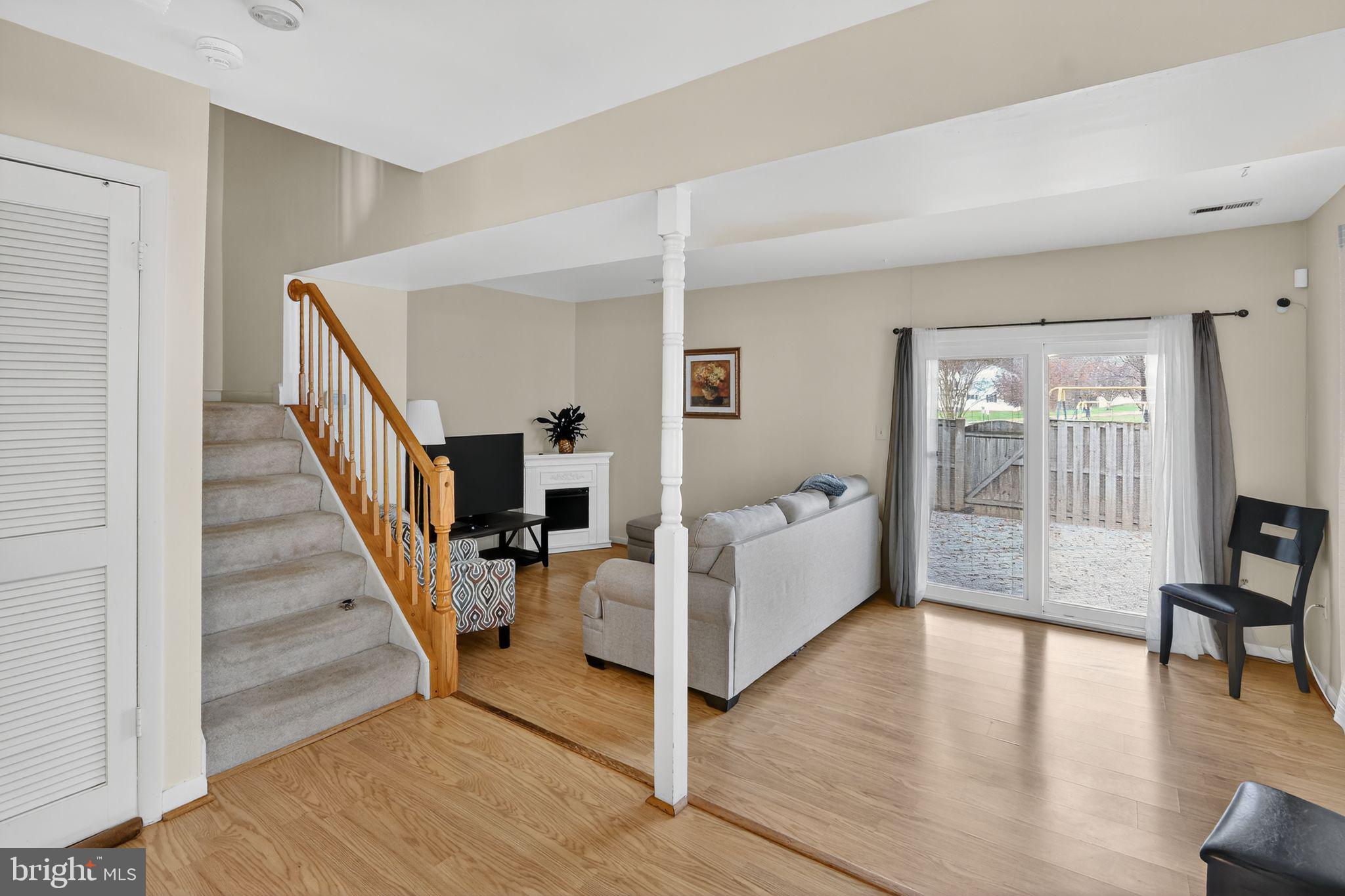 DALE CITY - Residential