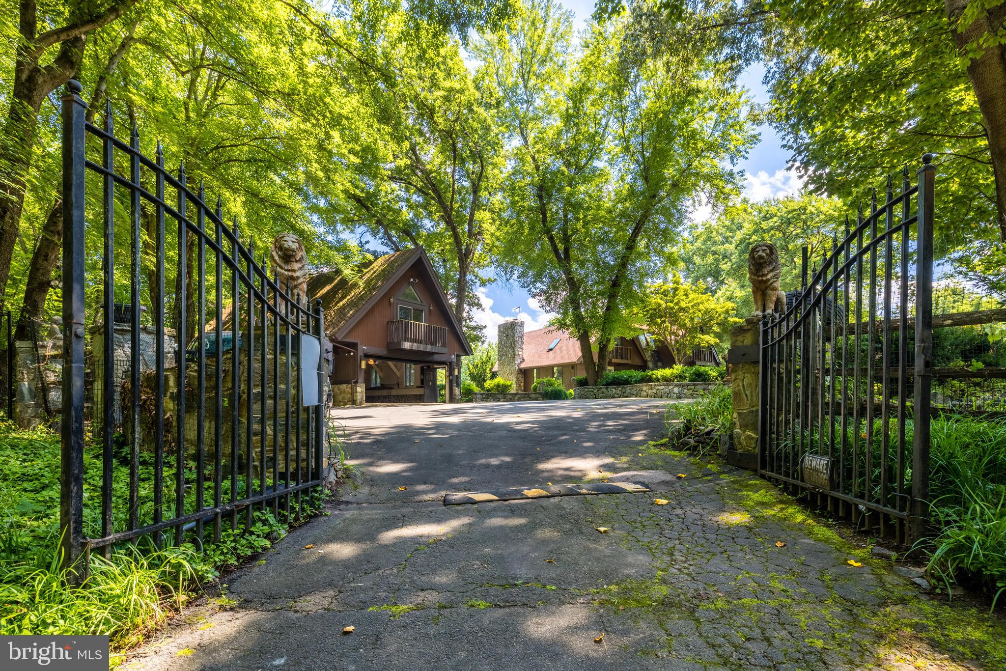 548 RIVER BEND ROAD