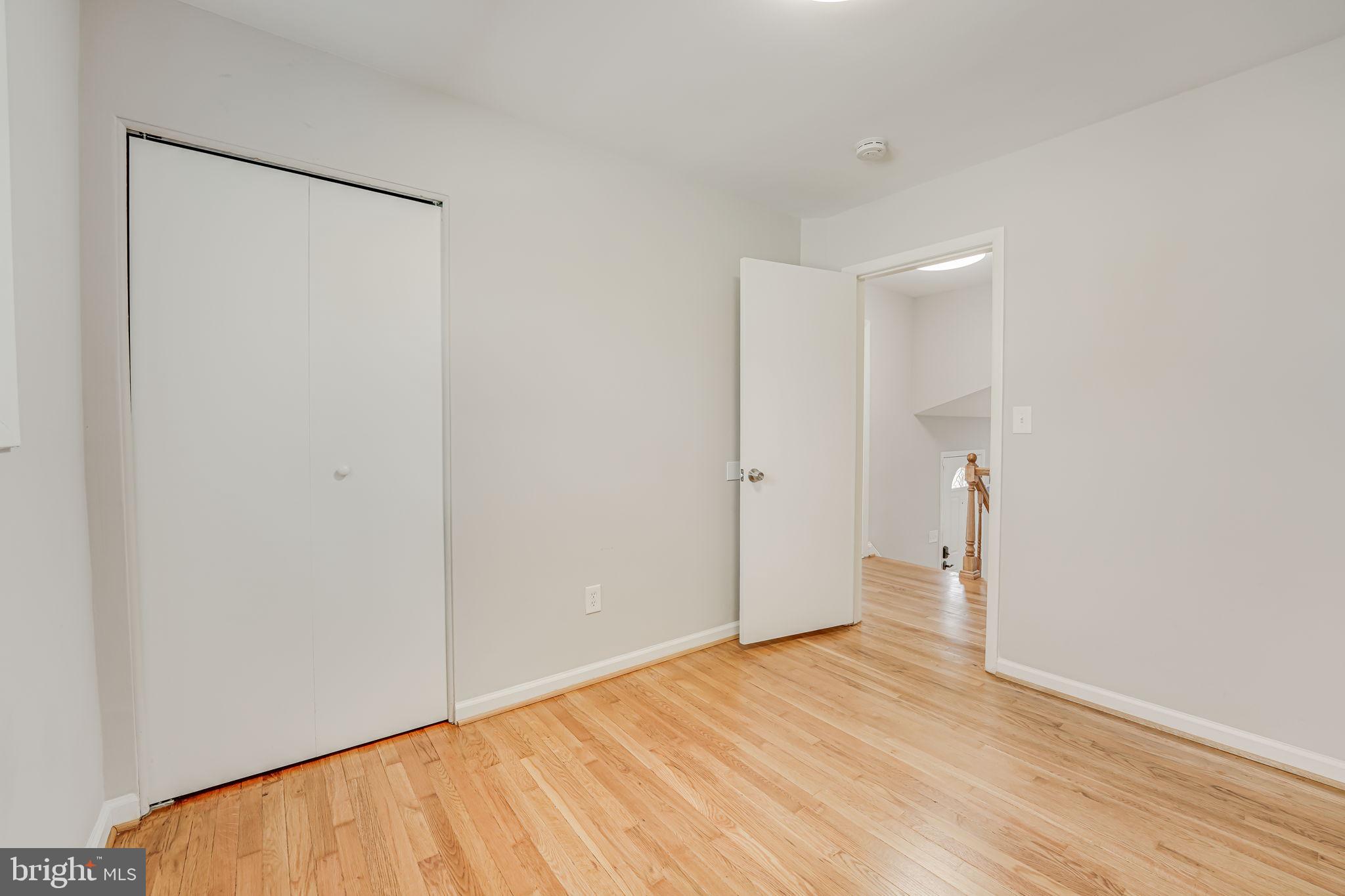 NEWPORT HILLS - Residential