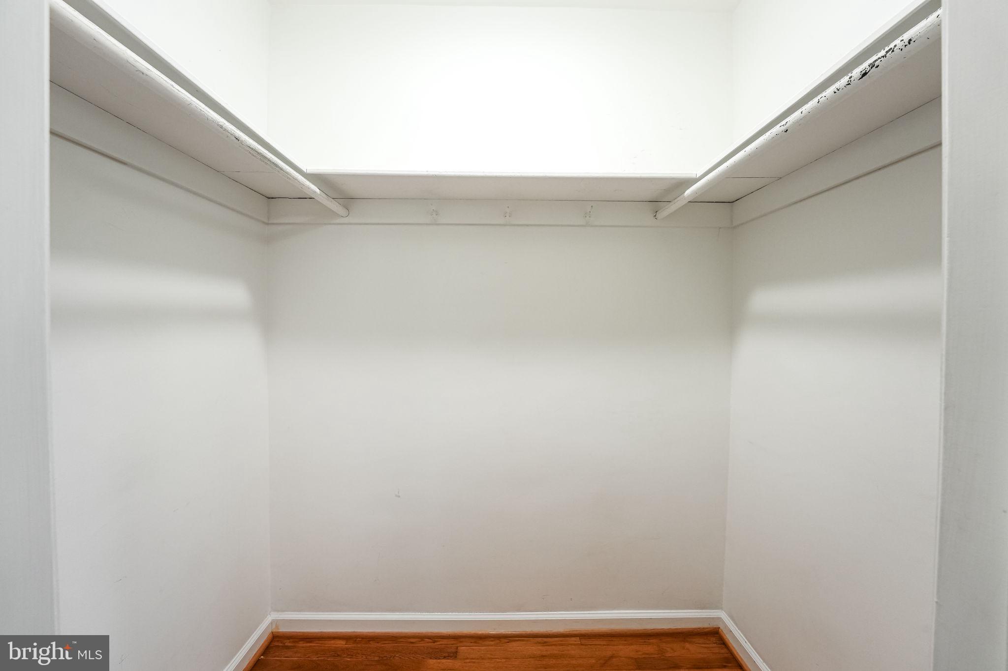 NEWPORT HILLS - Residential