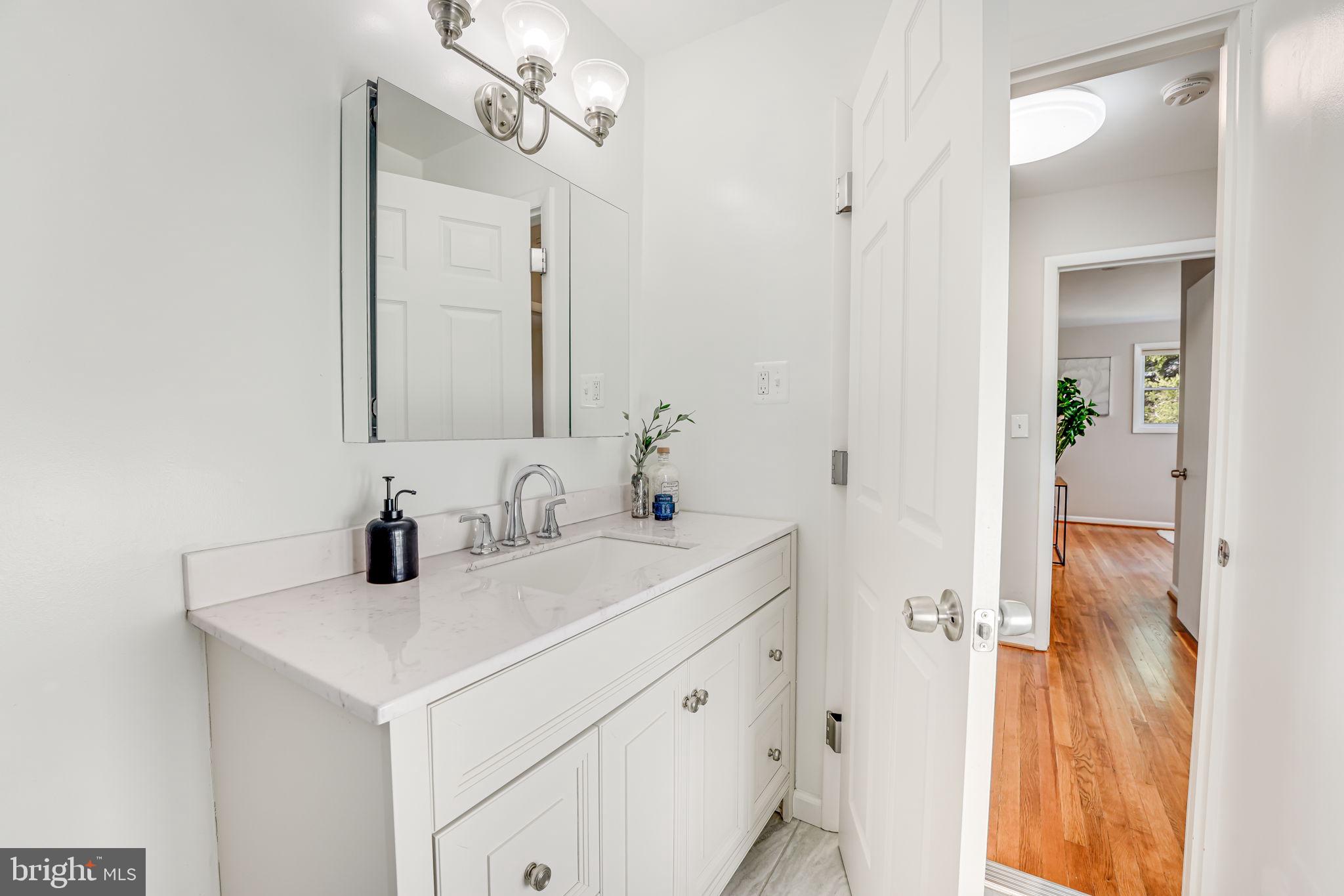 NEWPORT HILLS - Residential