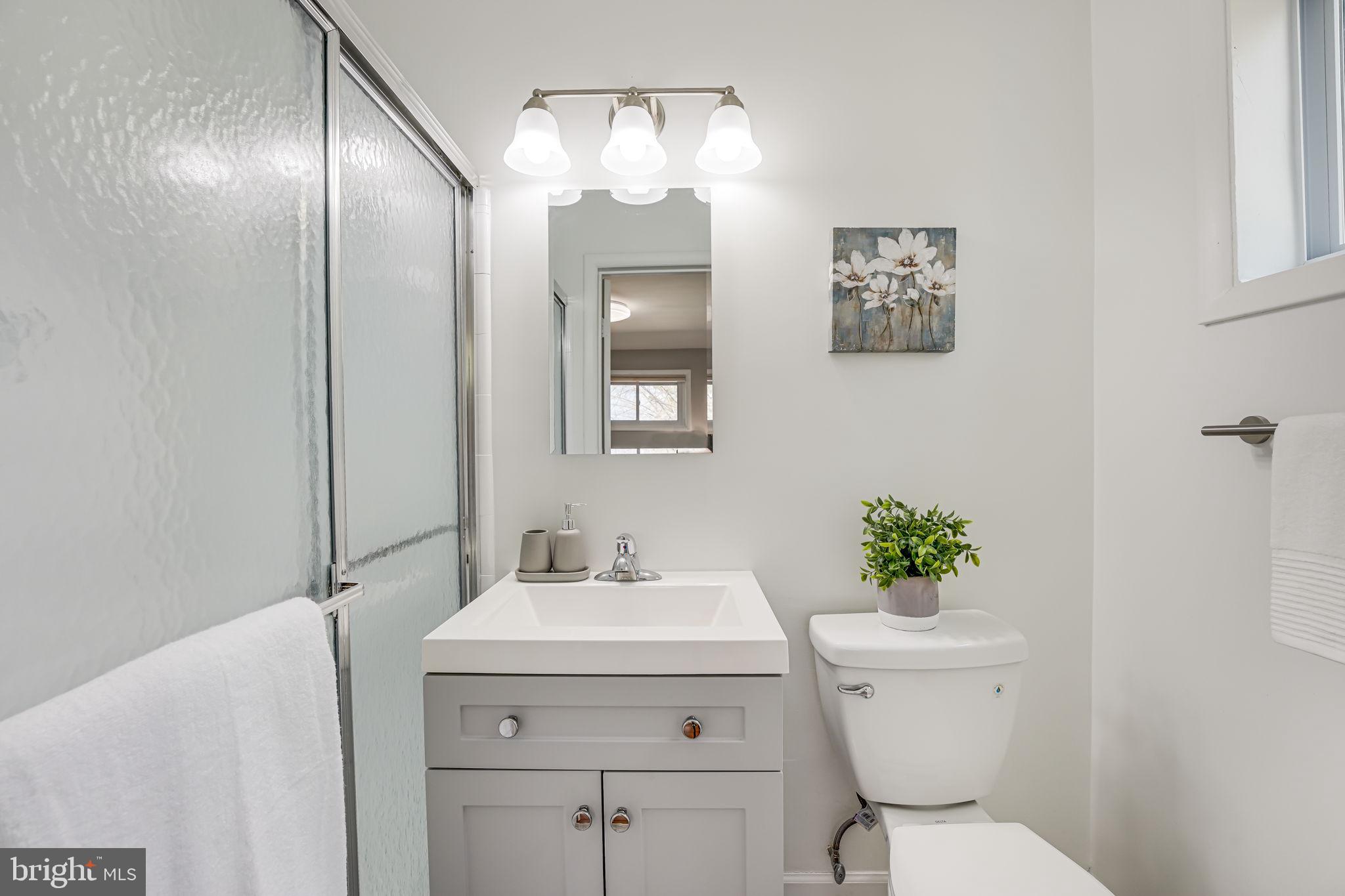 NEWPORT HILLS - Residential